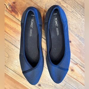Tom’s Womens Katie Slip on Flats Size 8.5